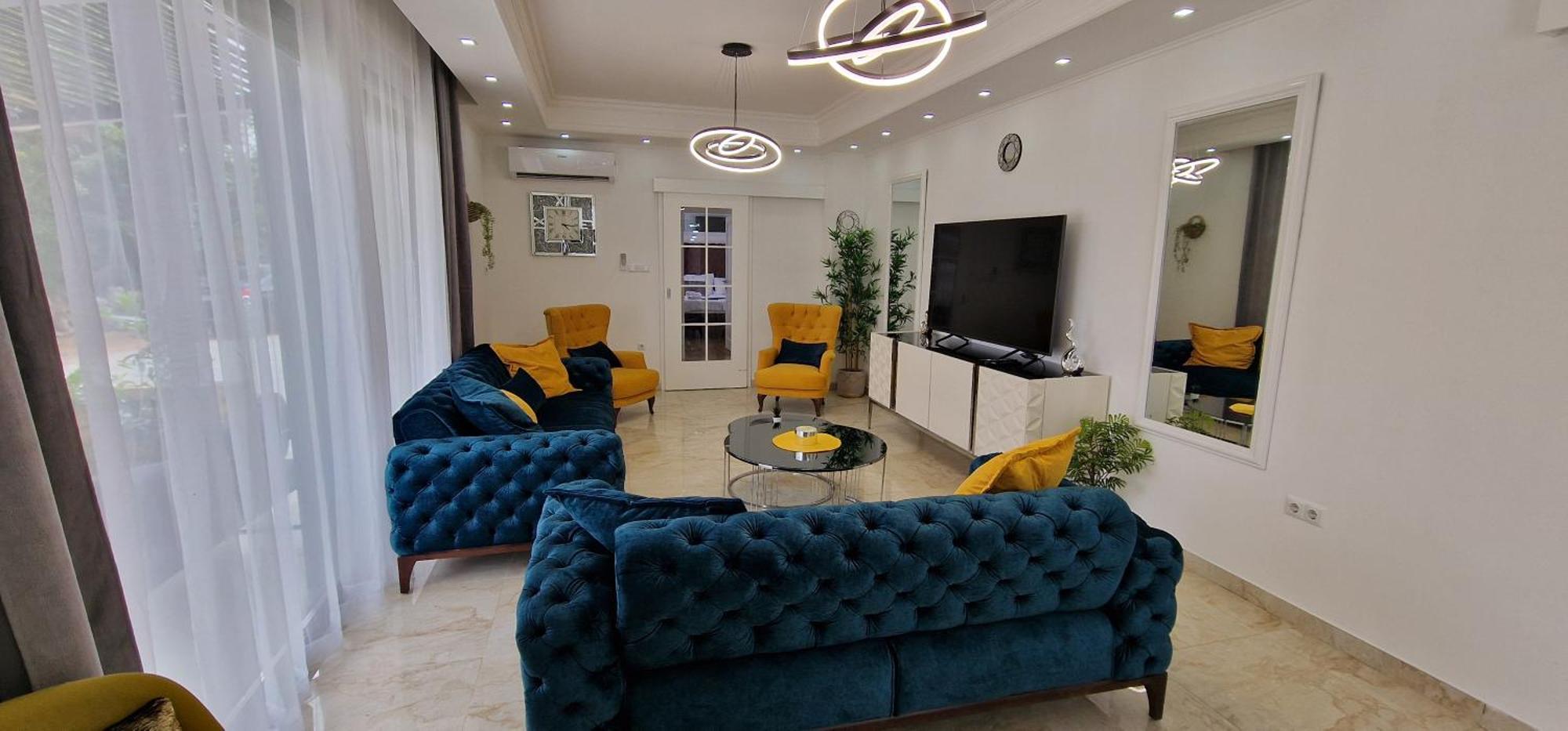 Luxury Aramis *