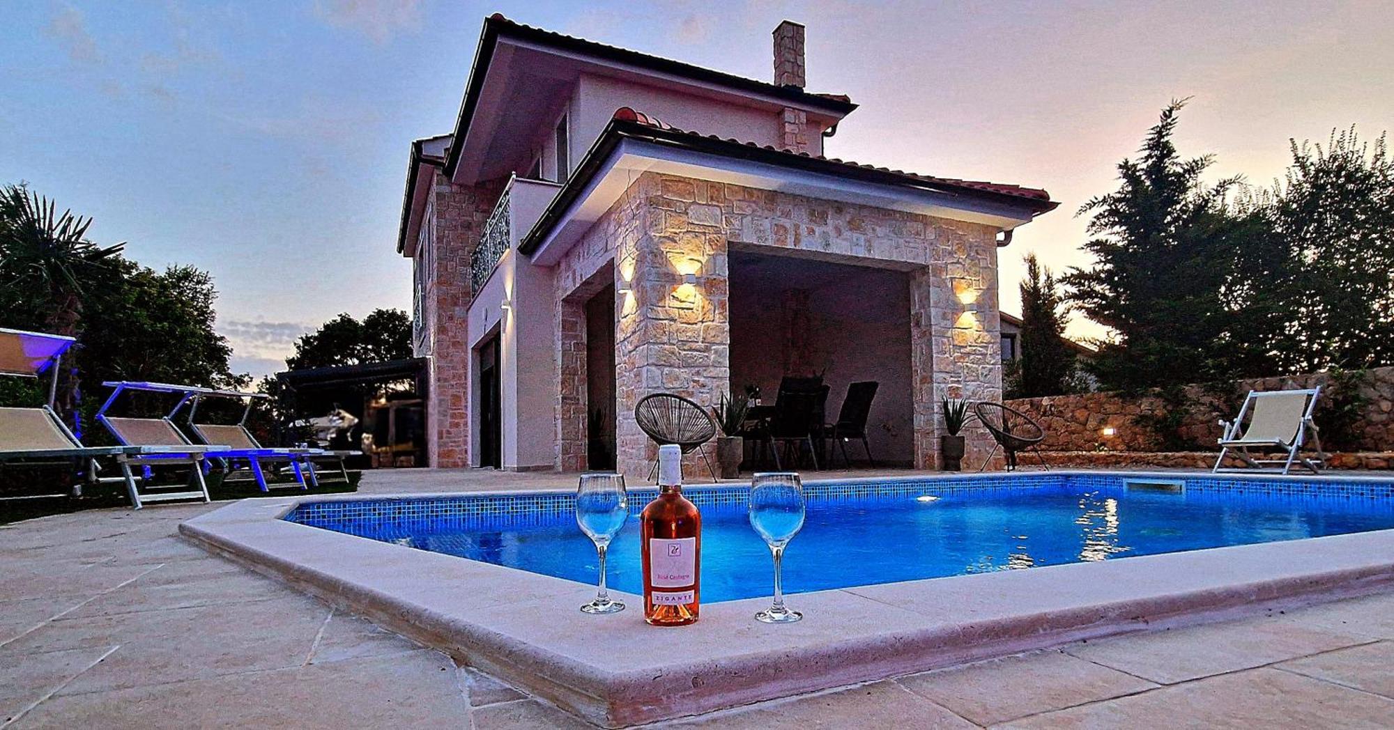 Luxury Aramis