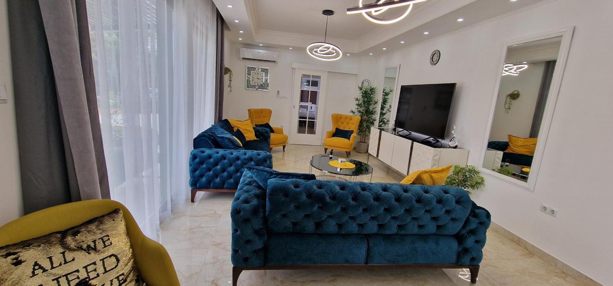 Luxury Aramis Vila